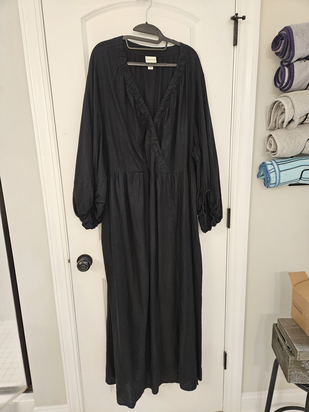 Ava & Viv Black Long Sleeve Maxi Dress